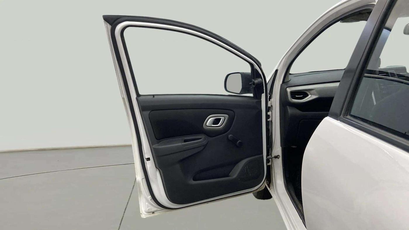 2020 Datsun Redi Go T, Petrol, Manual, 22,415 km, LHS Front Door