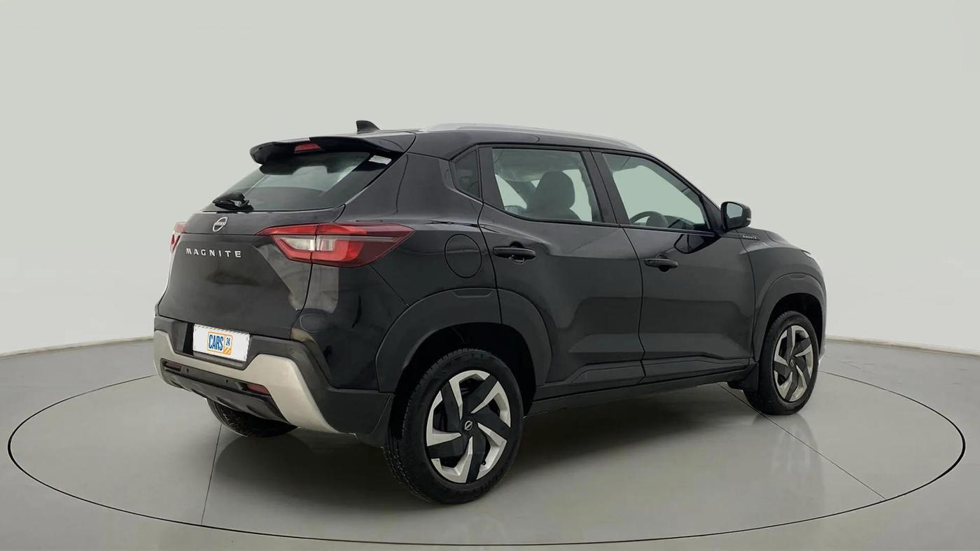 2023 Nissan MAGNITE XL, Petrol, Manual, 8,724 km, Right Back Diagonal