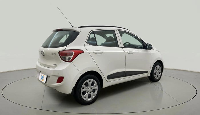 2016 Hyundai Grand i10 SPORTZ 1.2 KAPPA VTVT, Petrol, Manual, 71,085 km, Right Back Diagonal