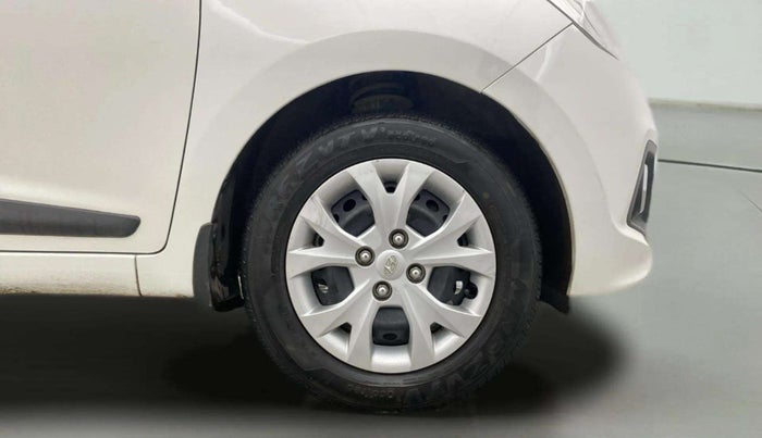 2016 Hyundai Grand i10 SPORTZ 1.2 KAPPA VTVT, Petrol, Manual, 71,085 km, Right Front Wheel