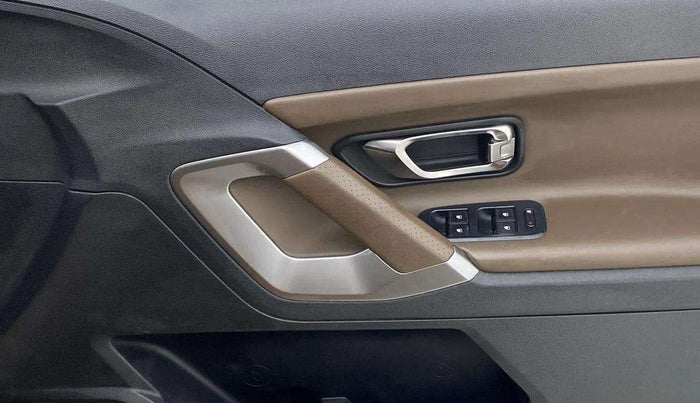 2019 Tata Harrier XZ 2.0L, Diesel, Manual, 86,281 km, Driver Side Door Panels Control