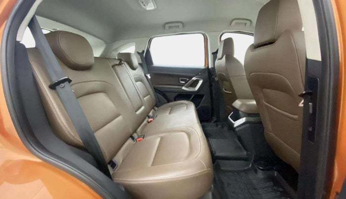2019 Tata Harrier XZ 2.0L, Diesel, Manual, 86,281 km, Right Side Rear Door Cabin