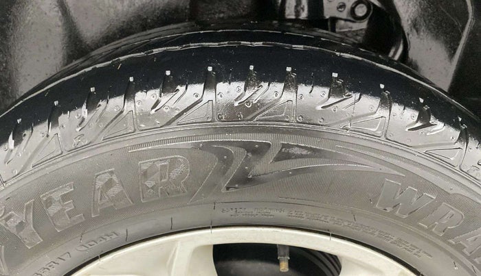 2019 Tata Harrier XZ 2.0L, Diesel, Manual, 86,281 km, Right Rear Tyre Tread