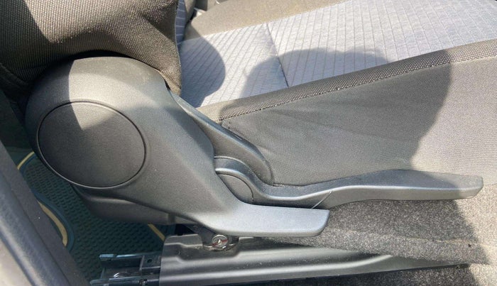 2021 Maruti Baleno ALPHA CVT PETROL 1.2, Petrol, Automatic, 27,070 km, Driver Side Adjustment Panel