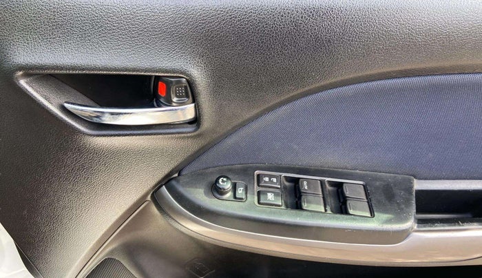 2021 Maruti Baleno ALPHA CVT PETROL 1.2, Petrol, Automatic, 27,070 km, Driver Side Door Panels Control