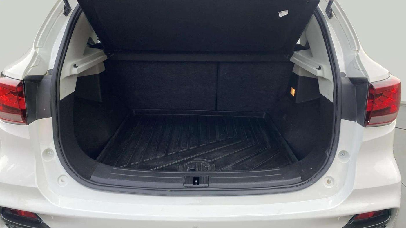 2022 MG ASTOR SUPER 1.5 MT, Petrol, Manual, 67,547 km, Boot Inside