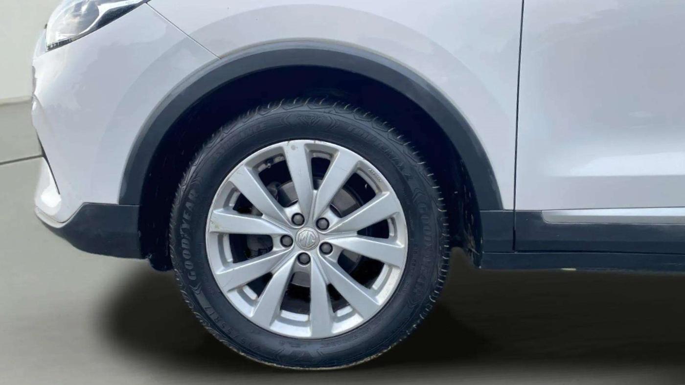 2022 MG ASTOR SUPER 1.5 MT, Petrol, Manual, 67,547 km, Left Front Wheel