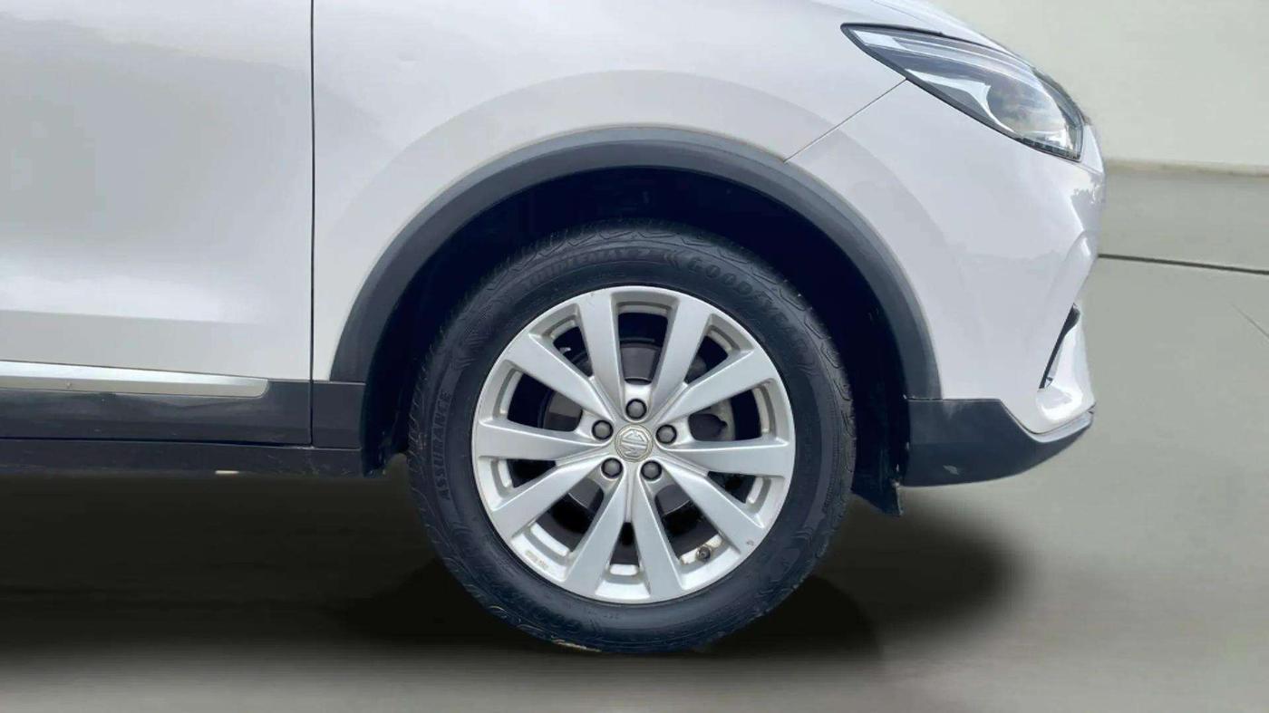 2022 MG ASTOR SUPER 1.5 MT, Petrol, Manual, 67,547 km, Right Front Wheel