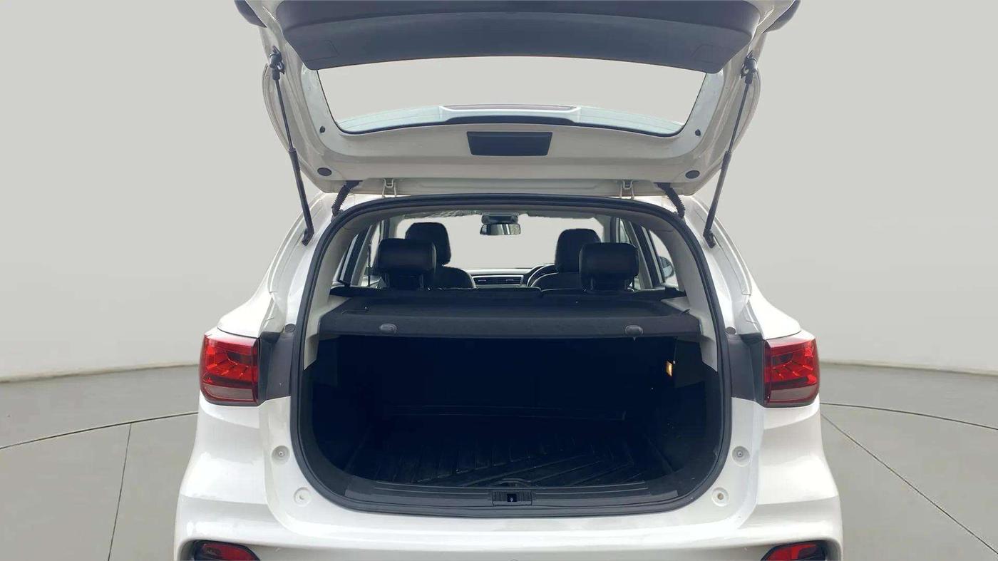 2022 MG ASTOR SUPER 1.5 MT, Petrol, Manual, 67,547 km, Boot Open Zoomed View