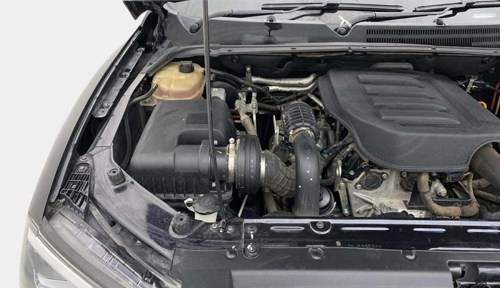 2022 Mahindra SCORPIO-N Z8 L PETROL MT 7 STR, Petrol, Manual, 64,111 km, Engine View - Right