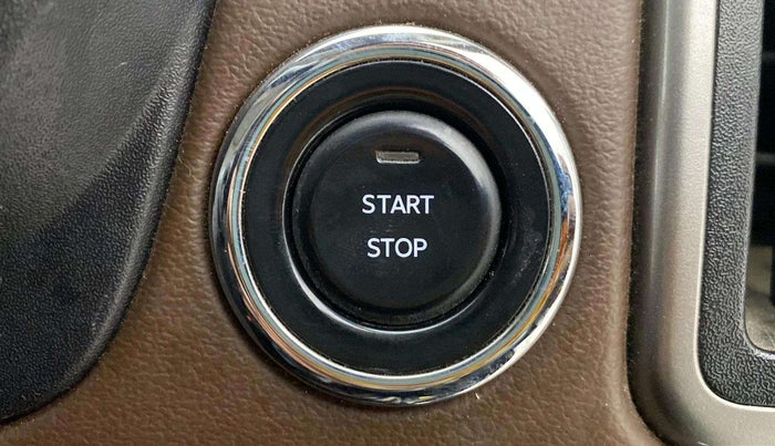 2022 Mahindra SCORPIO-N Z8 L PETROL MT 7 STR, Petrol, Manual, 64,111 km, Keyless Start/ Stop Button