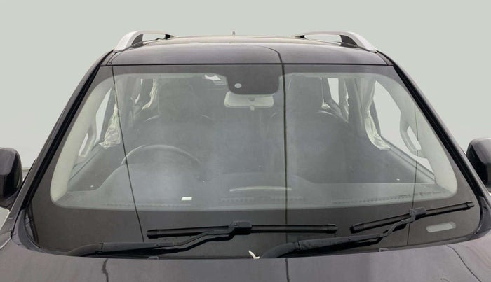 2022 Mahindra SCORPIO-N Z8 L PETROL MT 7 STR, Petrol, Manual, 64,111 km, Front Windshield