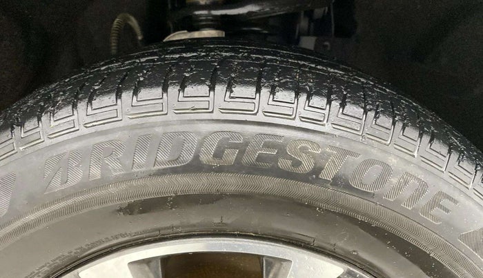 2022 Mahindra SCORPIO-N Z8 L PETROL MT 7 STR, Petrol, Manual, 64,111 km, Right Front Tyre Tread
