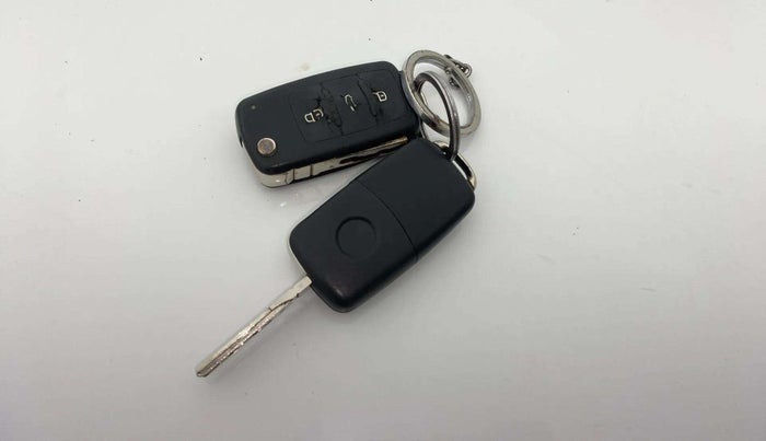 2015 Volkswagen Jetta HIGHLINE TDI AT, Diesel, Automatic, 93,460 km, Key Close Up