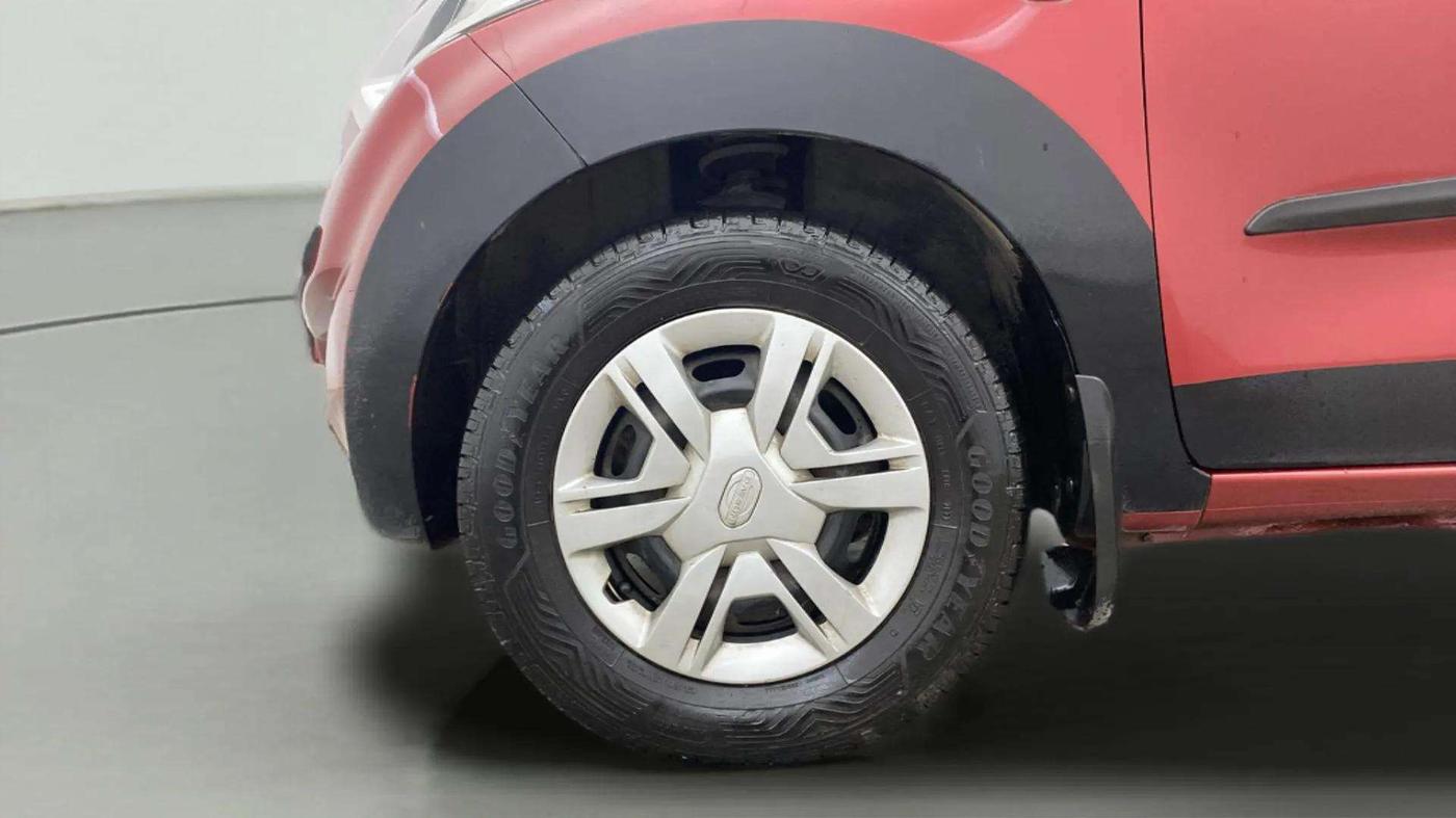 2018 Datsun Redi Go S 1.0 AMT, Petrol, Automatic, 61,766 km, Left Front Wheel