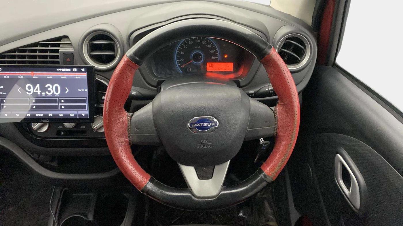 2018 Datsun Redi Go S 1.0 AMT, Petrol, Automatic, 61,766 km, Steering Wheel Close Up