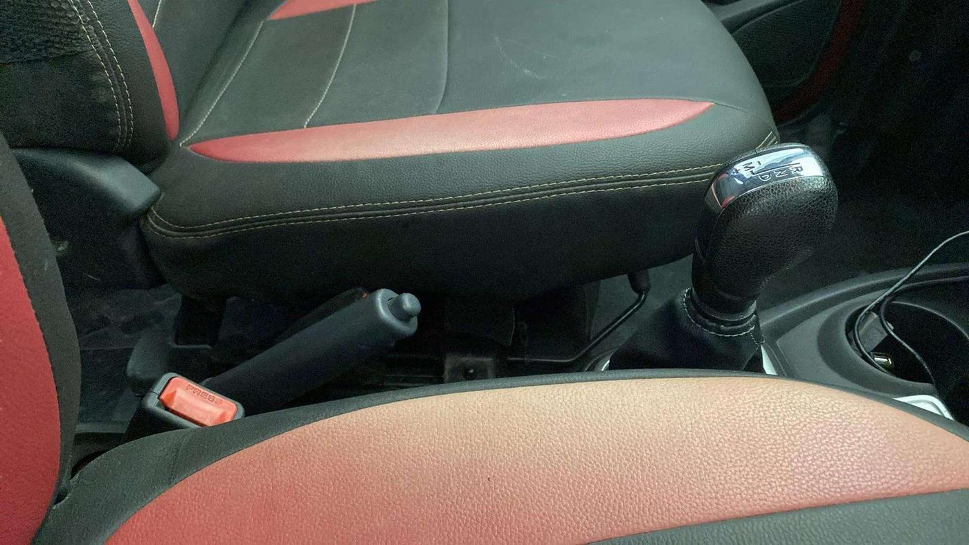 2018 Datsun Redi Go S 1.0 AMT, Petrol, Automatic, 61,766 km, Gear Lever