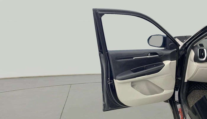 2023 KIA SONET 	 HTX 1.0 TURBO DCT, Petrol, Automatic, 26,088 km, LHS Front Door