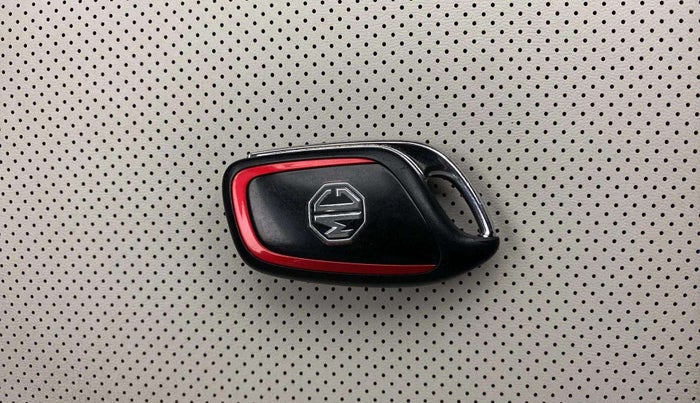 2021 MG ASTOR SAVVY 1.5 CVT, Petrol, Automatic, 21,833 km, Key Close Up