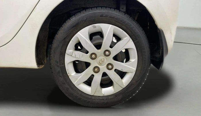 2014 Hyundai Eon SPORTZ, Petrol, Manual, 31,636 km, Left Rear Wheel