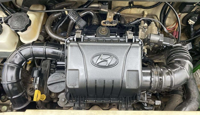 2014 Hyundai Eon SPORTZ, Petrol, Manual, 31,636 km, Engine View