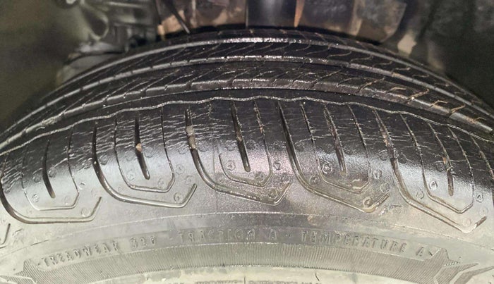 2022 Tata Tiago XT CNG, CNG, Manual, 19,714 km, Left Front Tyre Tread