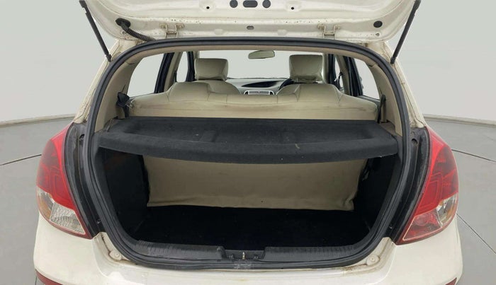 2013 Hyundai i20 MAGNA 1.2, Petrol, Manual, 62,984 km, Boot Inside