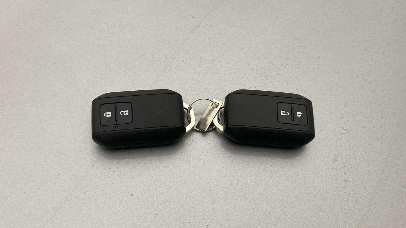 2021 Toyota Glanza G, Petrol, Manual, 71,343 km, Key Close Up