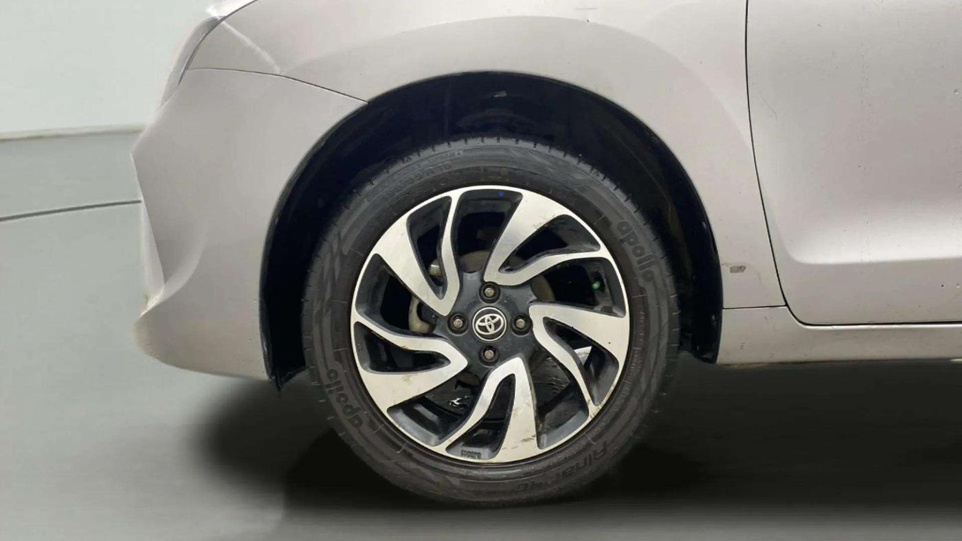2021 Toyota Glanza G, Petrol, Manual, 71,343 km, Left Front Wheel