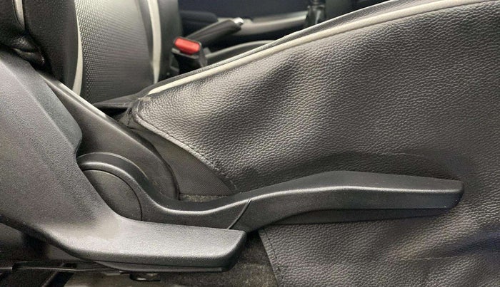 2021 Toyota Glanza G, Petrol, Manual, 71,330 km, Driver Side Adjustment Panel