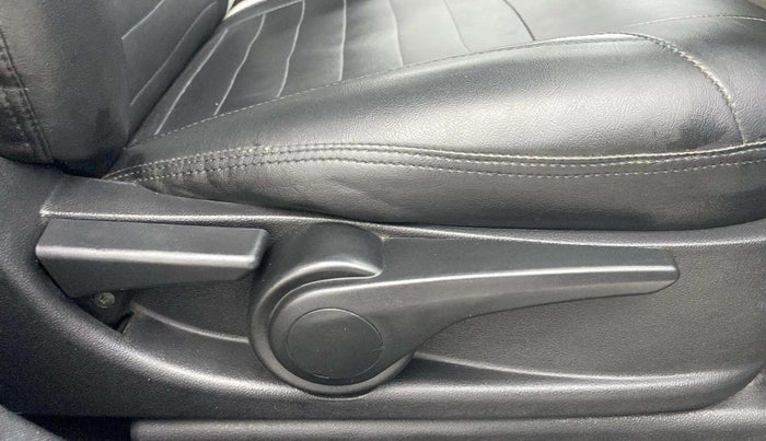2019 Tata NEXON XZ PETROL, Petrol, Manual, 59,568 km, Driver Side Adjustment Panel