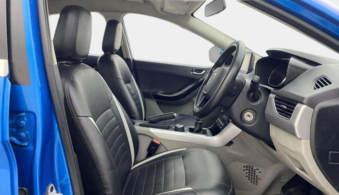 2019 Tata NEXON XZ PETROL, Petrol, Manual, 59,568 km, Right Side Front Door Cabin