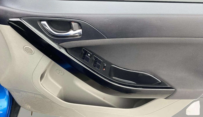 2019 Tata NEXON XZ PETROL, Petrol, Manual, 59,568 km, Driver Side Door Panels Control