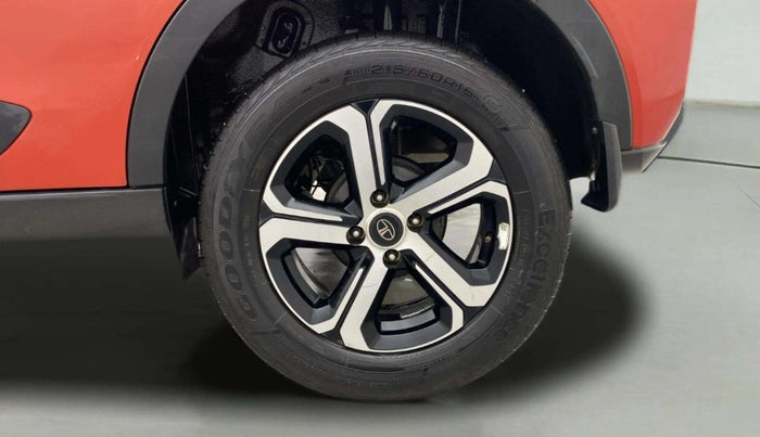 2023 Tata NEXON XZ PLUS LUXURY SUNROOF PETROL, Petrol, Manual, 44,786 km, Left Rear Wheel