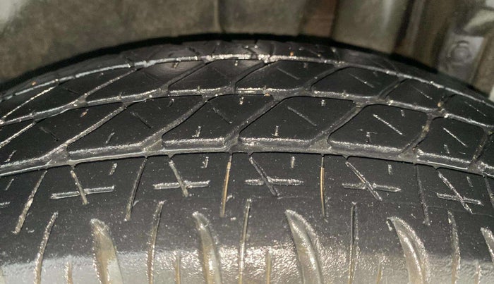 2017 Maruti Swift VDI (O), Diesel, Manual, 98,532 km, Left Rear Tyre Tread