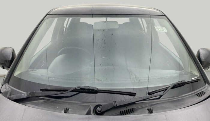 2017 Maruti Swift VDI (O), Diesel, Manual, 98,532 km, Front Windshield