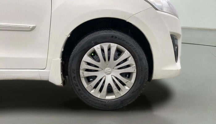 2015 Maruti Ertiga VXI, Petrol, Manual, 78,453 km, Right Front Wheel
