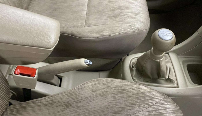 2015 Maruti Ertiga VXI, Petrol, Manual, 78,453 km, Gear Lever