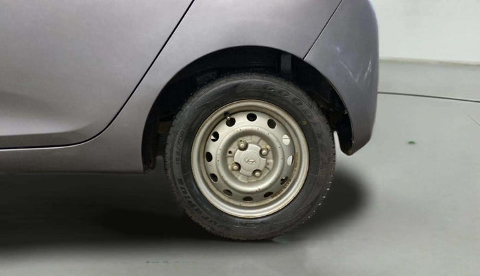 2017 Hyundai Eon ERA +, Petrol, Manual, 14,700 km, Left Rear Wheel