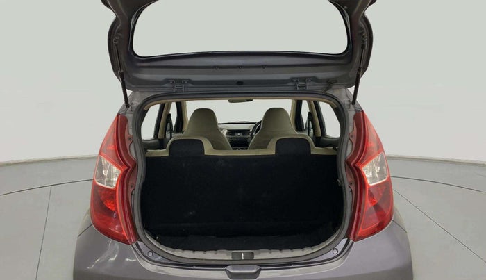 2017 Hyundai Eon ERA +, Petrol, Manual, 14,700 km, Boot Inside