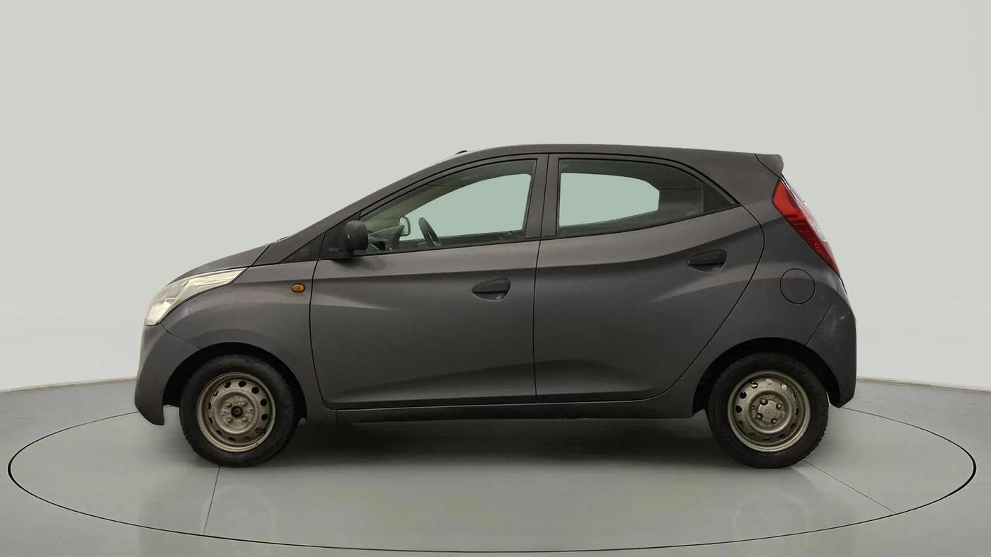 2017 Hyundai Eon ERA +, Petrol, Manual, 14,700 km, Left Side