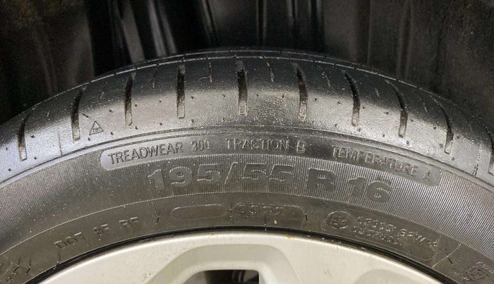 2022 Maruti Baleno ZETA PETROL 1.2, Petrol, Manual, 40,515 km, Right Rear Tyre Tread