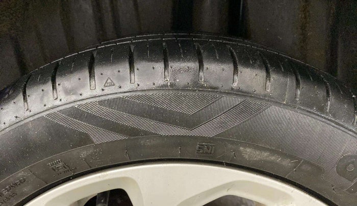 2022 Maruti Baleno ZETA PETROL 1.2, Petrol, Manual, 40,515 km, Left Rear Tyre Tread