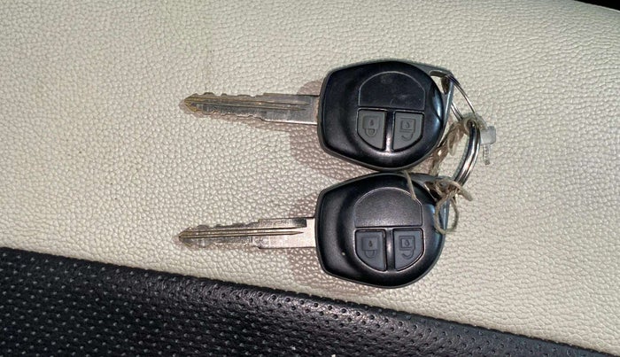 2015 Maruti Wagon R 1.0 VXI, Petrol, Manual, 17,404 km, Key Close Up