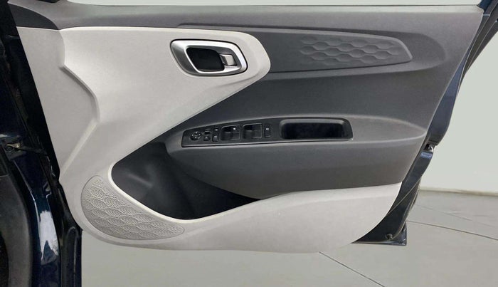 2020 Hyundai GRAND I10 NIOS SPORTZ AMT 1.2 KAPPA VTVT, Petrol, Automatic, 27,408 km, Driver Side Door Panels Control