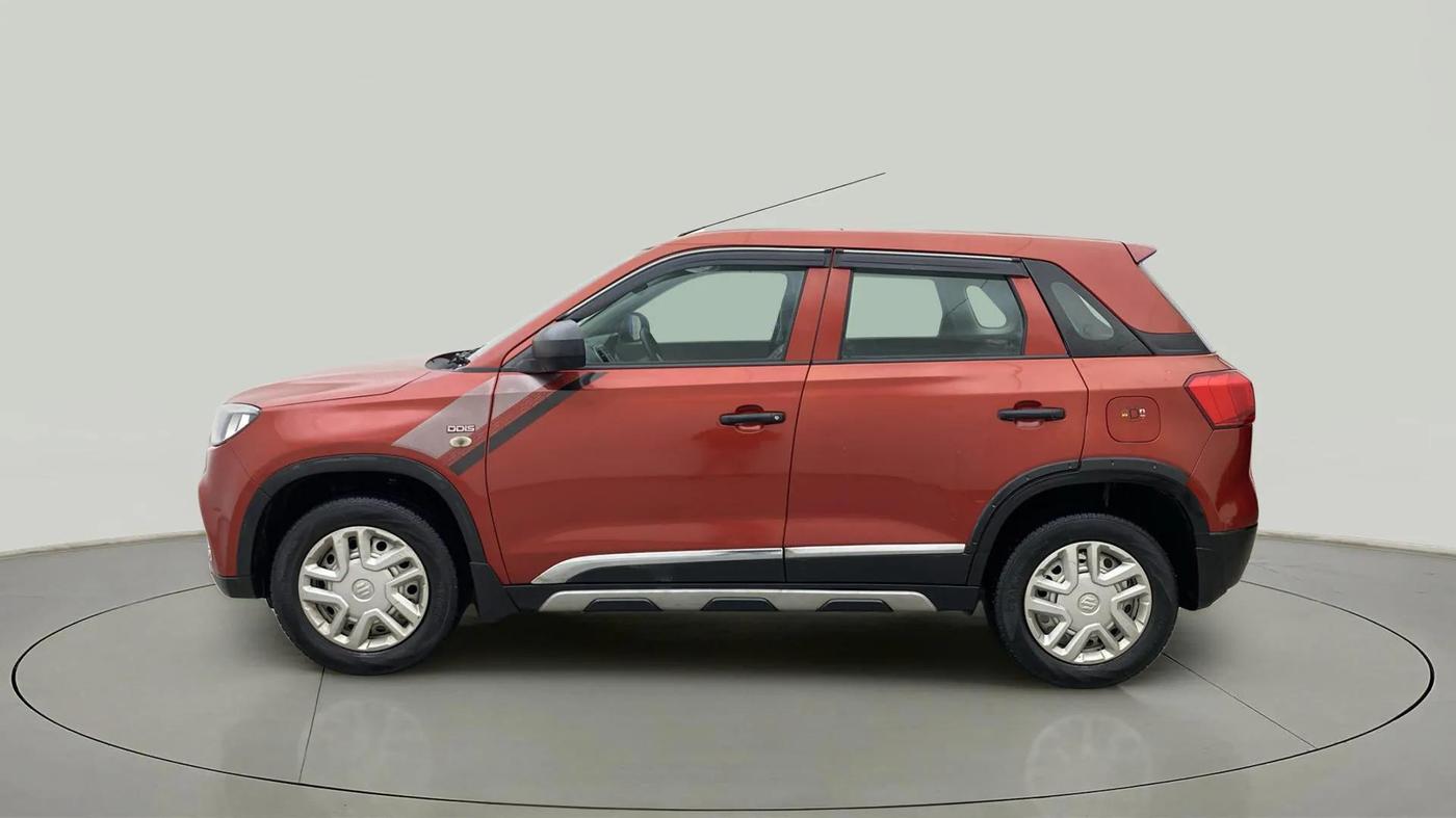 2017 Maruti Vitara Brezza LDI (O), Diesel, Manual, 1,35,064 km, Left Side