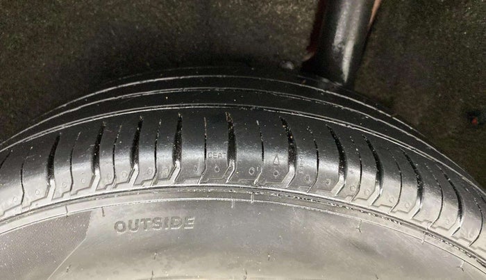 2017 Maruti Vitara Brezza LDI (O), Diesel, Manual, 1,35,064 km, Left Rear Tyre Tread
