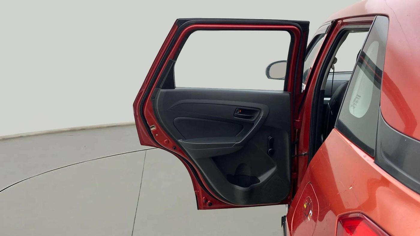 2017 Maruti Vitara Brezza LDI (O), Diesel, Manual, 1,35,064 km, LHS Rear Door