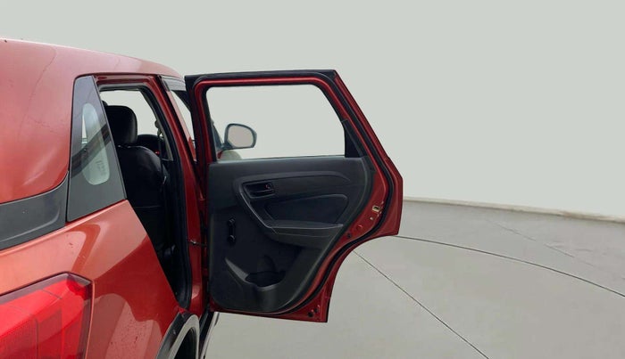 2017 Maruti Vitara Brezza LDI (O), Diesel, Manual, 1,35,064 km, RHS Rear Door