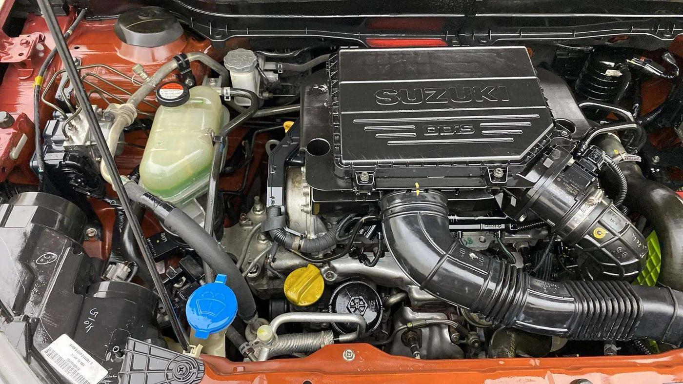 2017 Maruti Vitara Brezza LDI (O), Diesel, Manual, 1,35,064 km, Engine View - Left